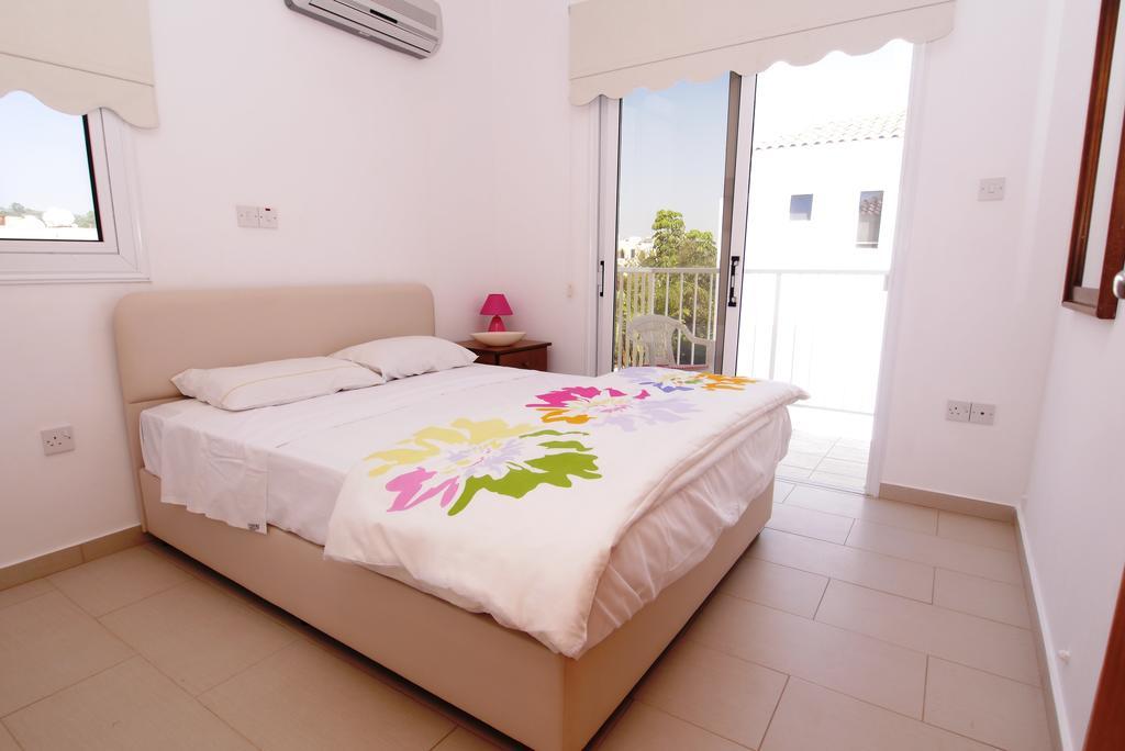 Maouris Villa Protaras Room photo