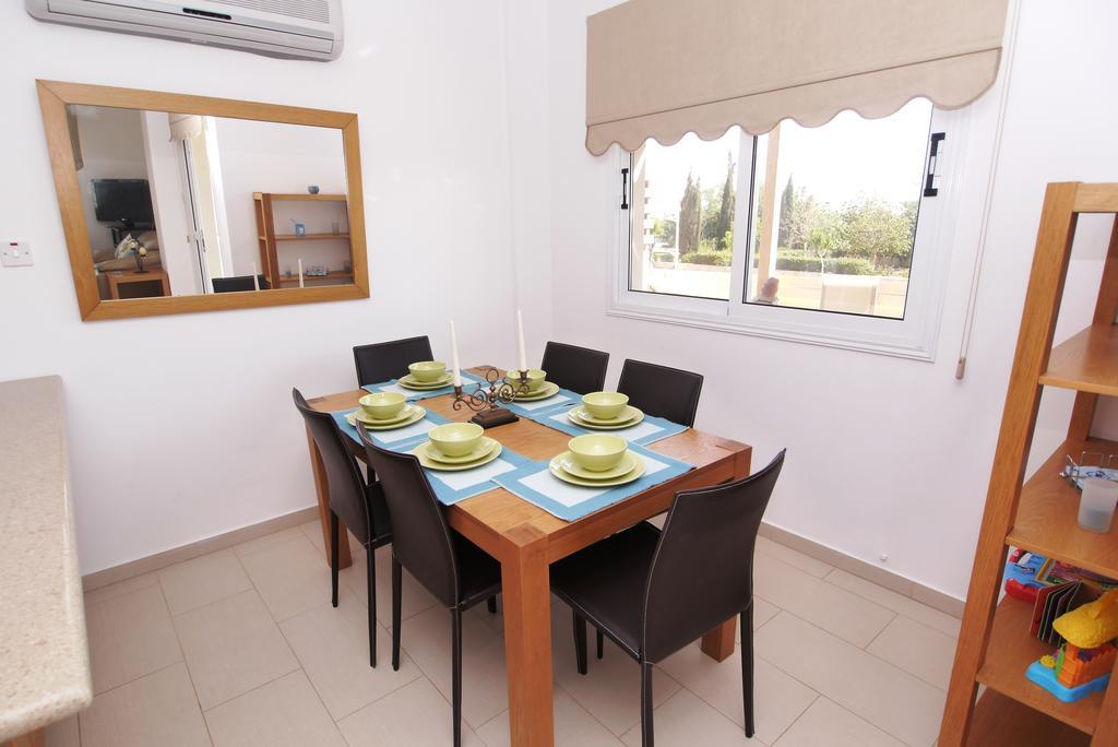 Maouris Villa Protaras Room photo